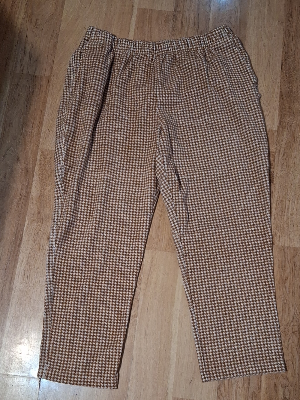 Lands' End Tan and Cream Houndstooth Pull-On Pants With Pockets Soft Stretch